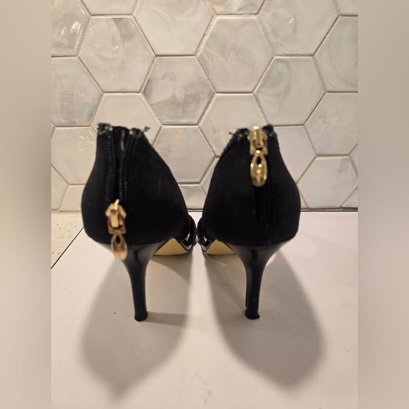 TAHARI Woman’s Peep Toe Heels ‘Loretta’ Black Size 8 Zipper Backs 4 Inch Heel - Picture 5 of 8